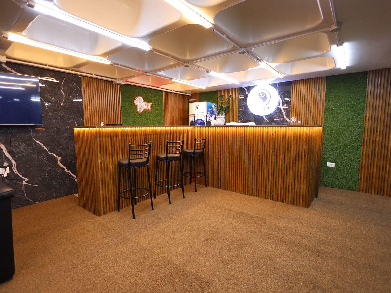 The Glow-Fit lounge and bar area